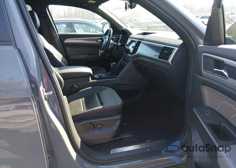 2023 Volkswagen Atlas Cross Sport 3.6L V6 Sel/3.6L V6 Sel R-Line Black z USA, uszkodzony, nr VIN 1V2SE2CAXPC225253